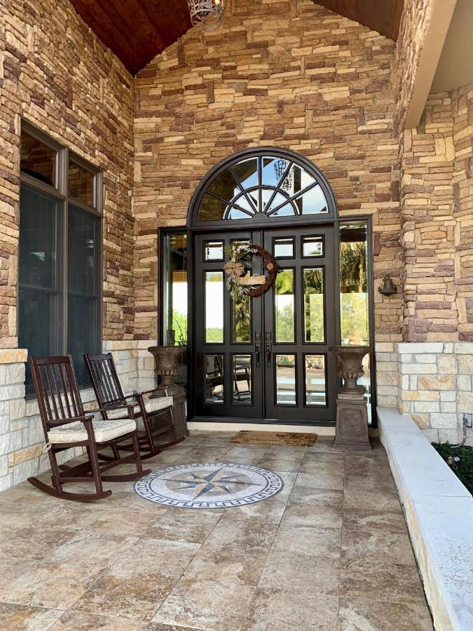 Scenic Hill Country Retreat - Rhino Ranch Villa New Braunfels Exterior foto