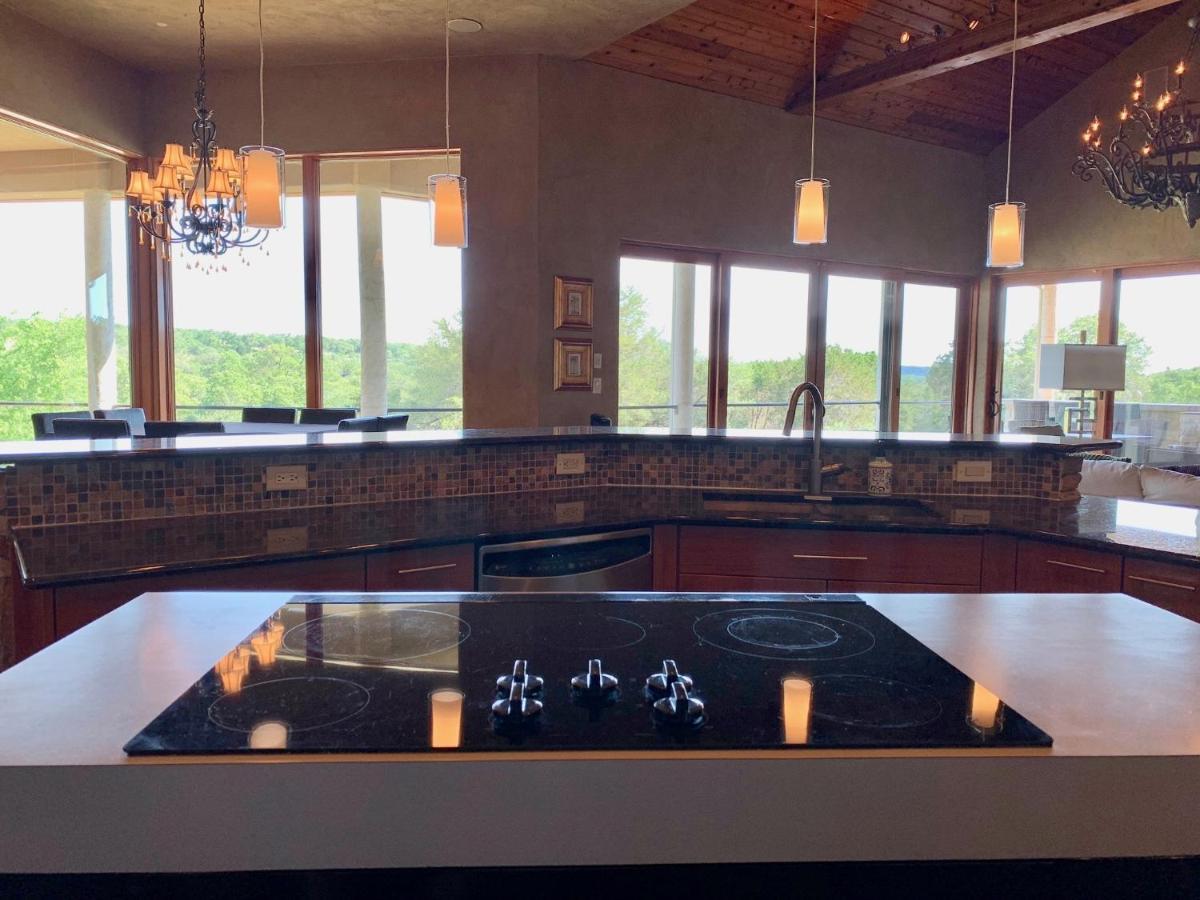 Scenic Hill Country Retreat - Rhino Ranch Villa New Braunfels Exterior foto