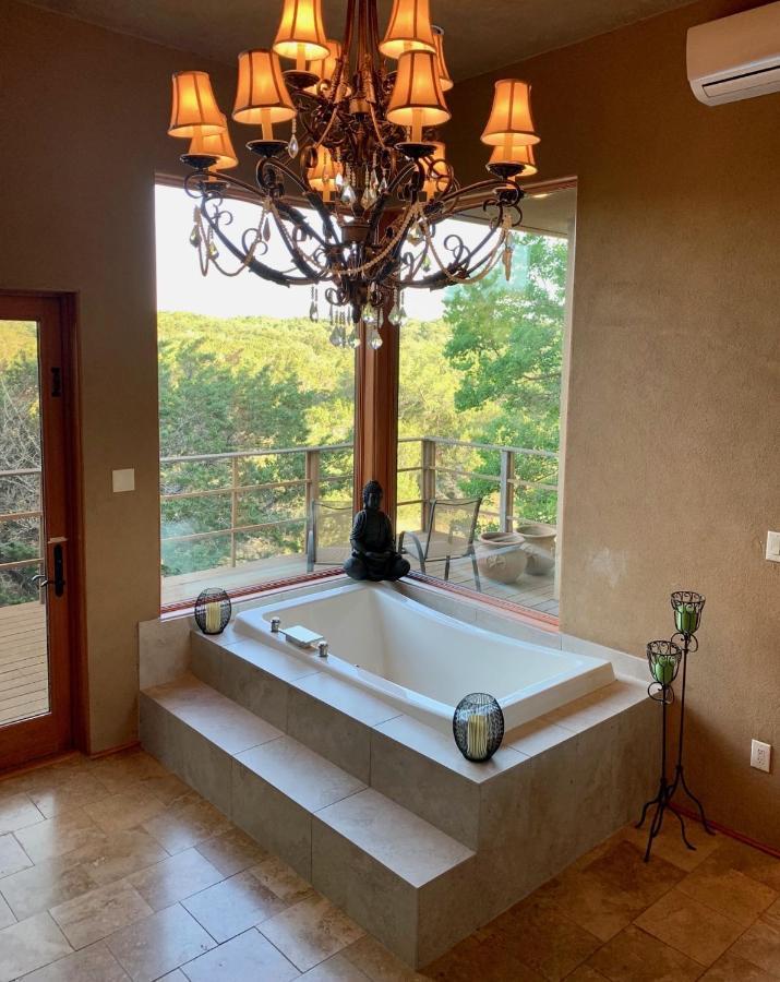 Scenic Hill Country Retreat - Rhino Ranch Villa New Braunfels Exterior foto