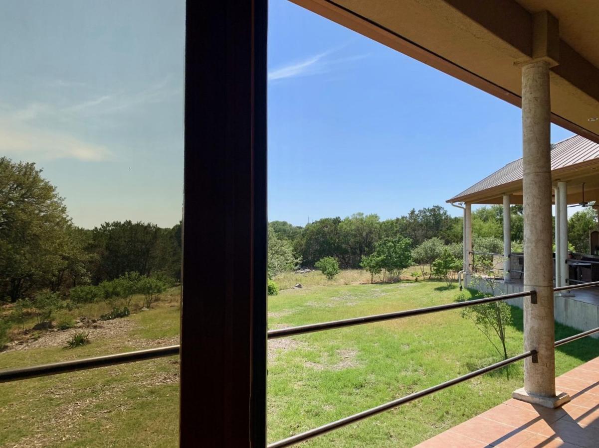 Scenic Hill Country Retreat - Rhino Ranch Villa New Braunfels Exterior foto