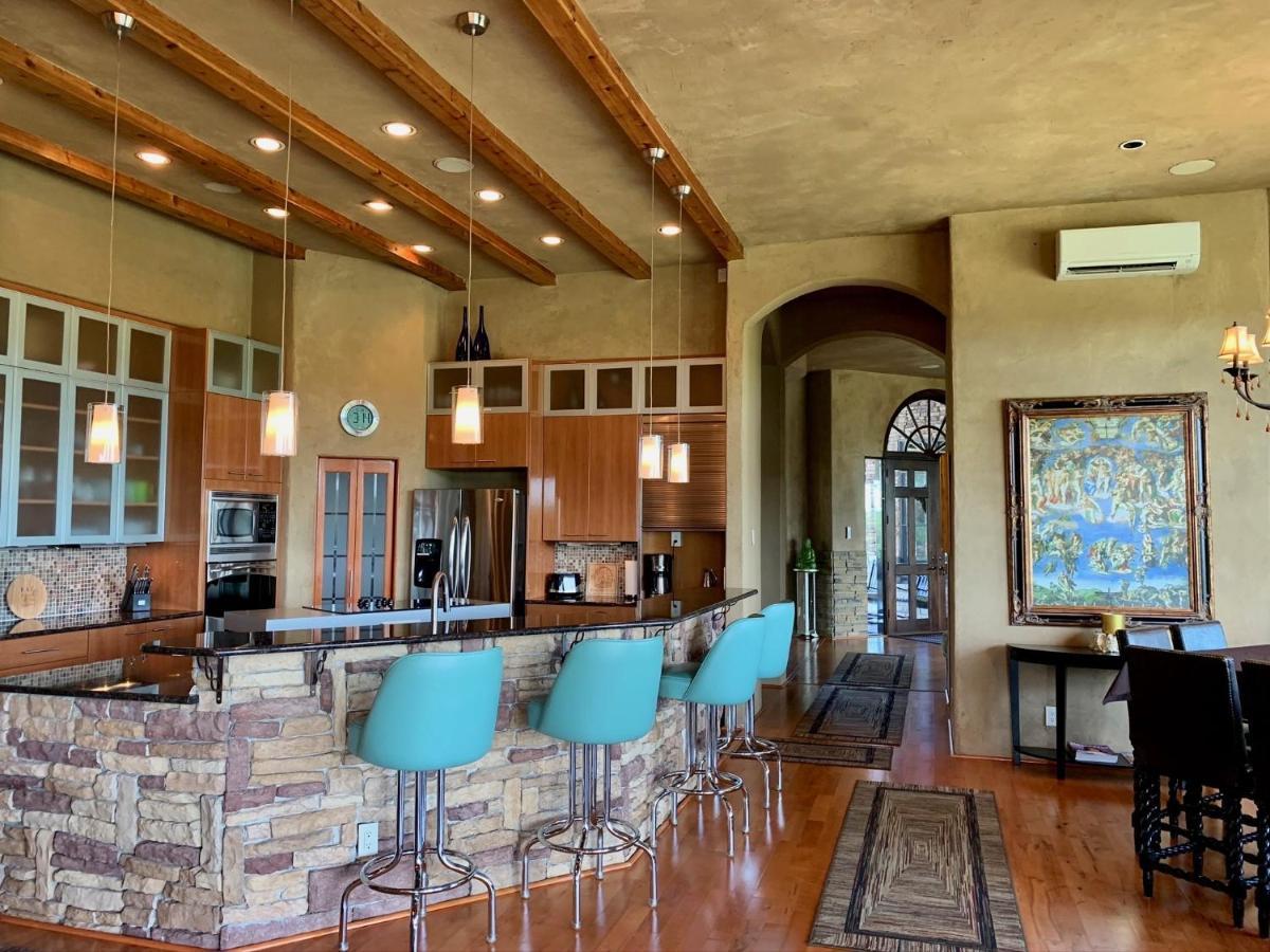 Scenic Hill Country Retreat - Rhino Ranch Villa New Braunfels Exterior foto