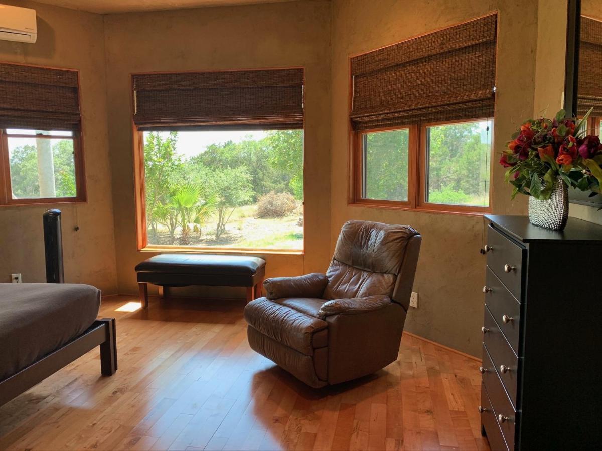 Scenic Hill Country Retreat - Rhino Ranch Villa New Braunfels Exterior foto
